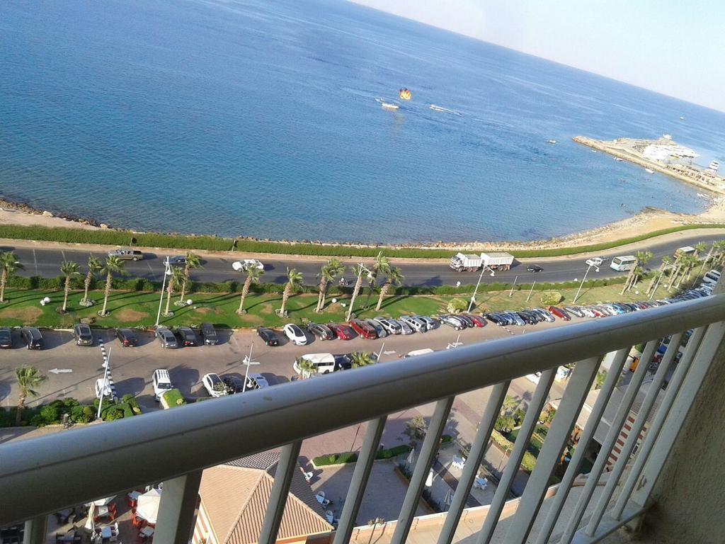 Вілла Porto Sokna Water Front Ground Floor Family Only Айн-Сохна Екстер'єр фото